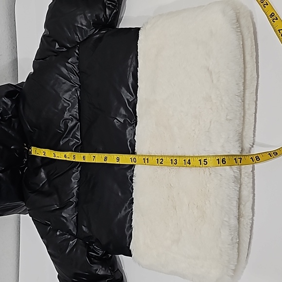 Michael Kors Puffer Hooded Jacket Girls Size 5/6 NWT Black white fux fur. - Picture 9 of 10